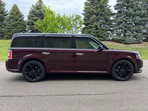 Used 2019 Ford Flex Limited w/ Equipment Group 303A AWD/4WD image 2