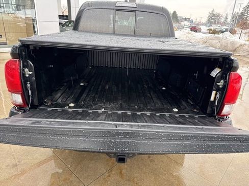 Used 2023 Toyota Tacoma SR image 29