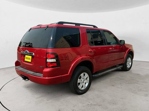 Used 2010 Ford Explorer XLT AWD/4WD image 5