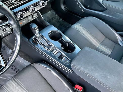 Used 2023 Honda Civic Sport image 16