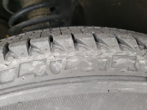 Used 2023 Ford Explorer XLT w/ Equipment Group 202A image 4