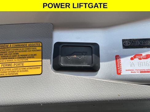 Used 2011 Toyota Highlander Limited w/ Tow Pkg AWD/4WD image 15