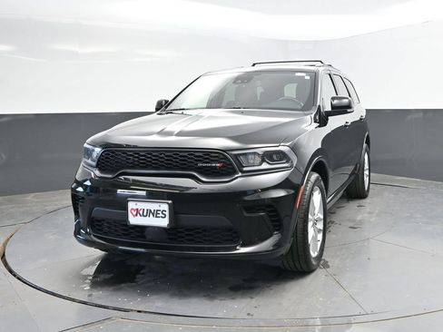 Used 2024 Dodge Durango GT AWD/4WD image 3
