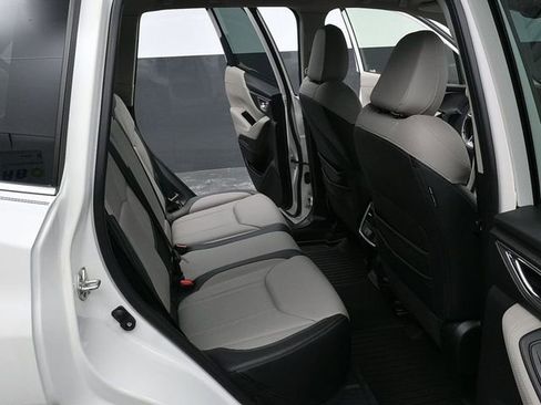 Used 2021 Subaru Forester Limited image 10