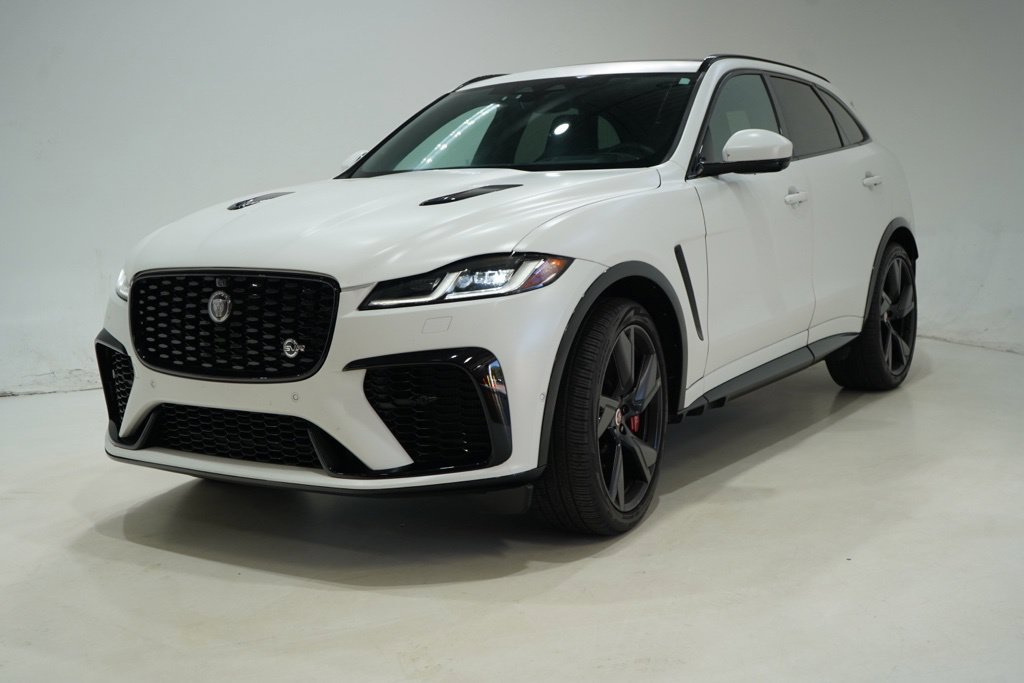 Used 2023 Jaguar F-PACE SVR AWD/4WD image 3