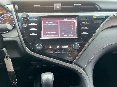 Used 2019 Toyota Camry SE image 27