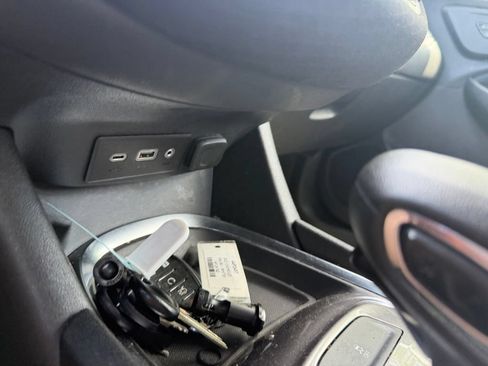 Used 2022 Chevrolet Malibu LT FWD image 23