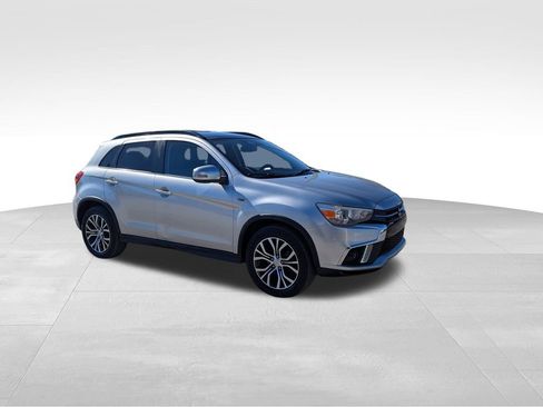 Used 2018 Mitsubishi Outlander Sport SEL image 2