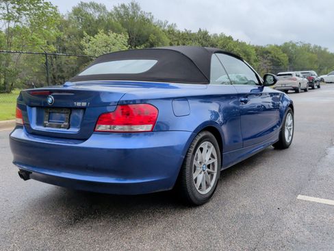 Used 2011 BMW 128i Convertible image 7
