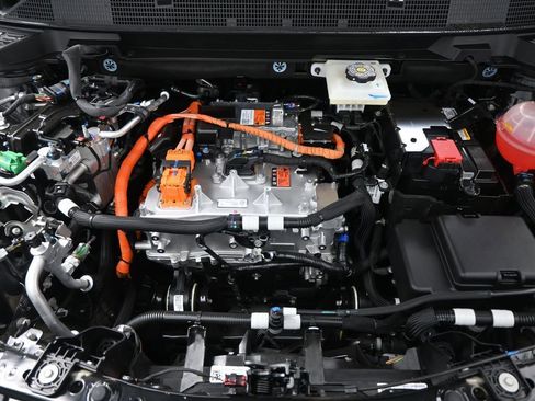 Used 2026 Chevrolet Equinox EV LT image 18