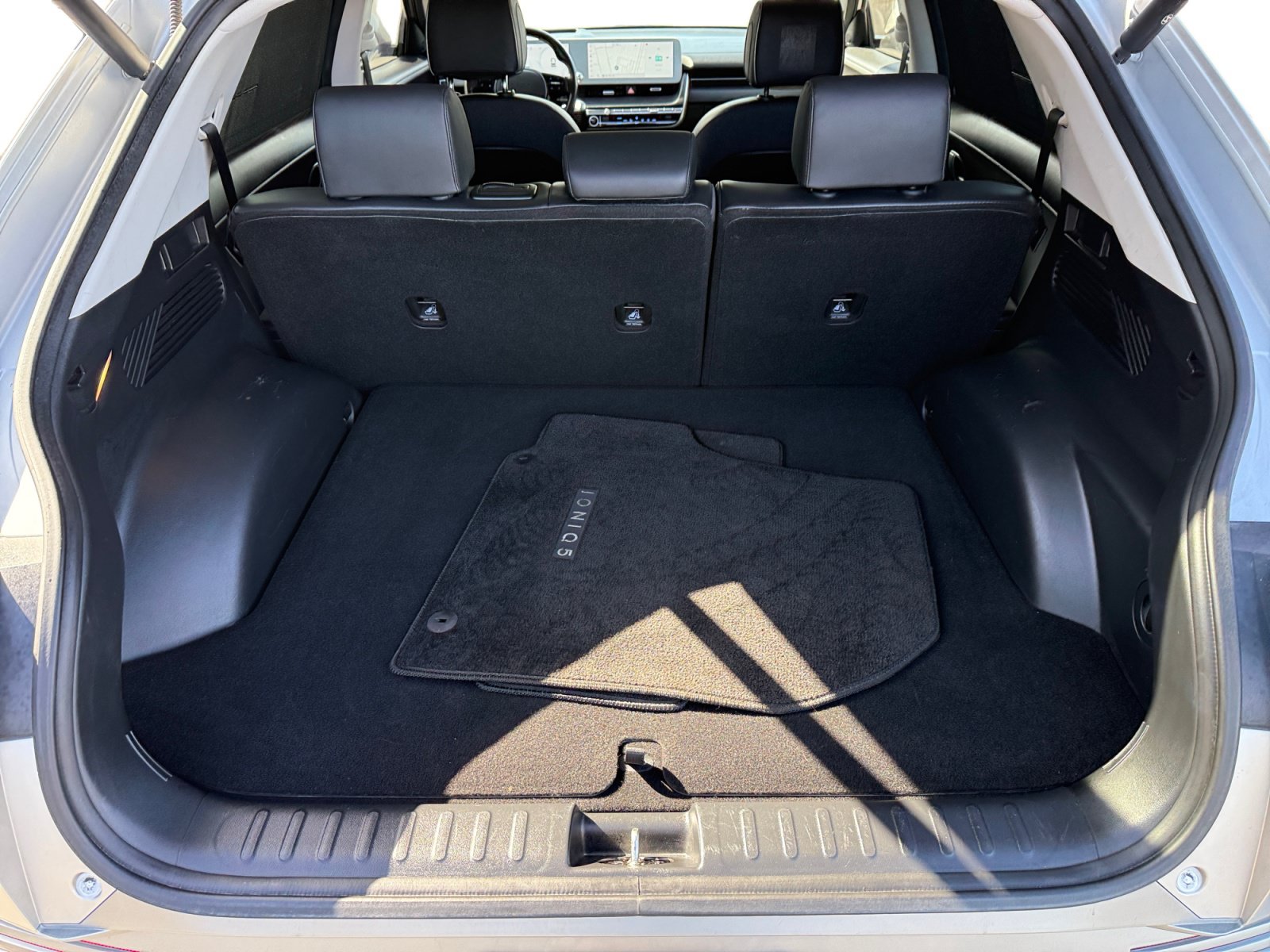 Used 2023 Hyundai Ioniq 5 Limited AWD/4WD image 17
