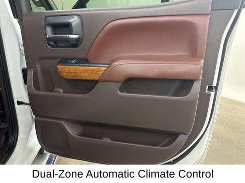 Used 2018 Chevrolet Silverado 1500 High Country AWD/4WD image 23