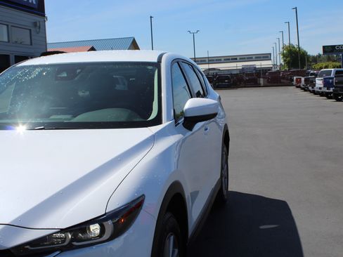 Used 2022 MAZDA CX-5 AWD 2.5 S w/ Select Package image 12