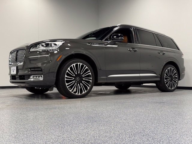 Used 2023 Lincoln Aviator Black Label AWD/4WD image 6