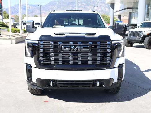 New 2026 GMC Sierra 2500 Denali Ultimate AWD/4WD image 9