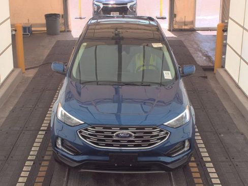 Used 2022 Ford Edge SEL w/ Convenience Package image 2