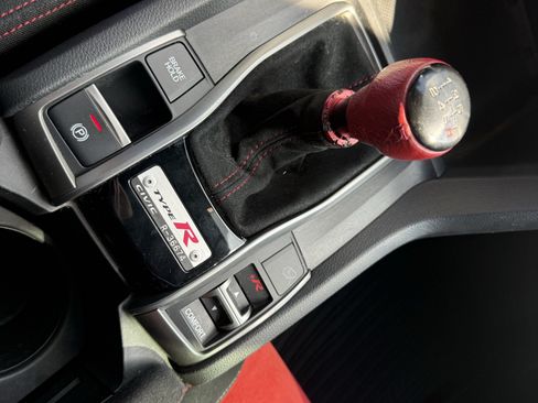 Used 2020 Honda Civic Type R image 23