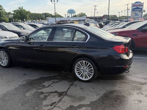 Used 2013 BMW 328i xDrive Sedan AWD/4WD image 7