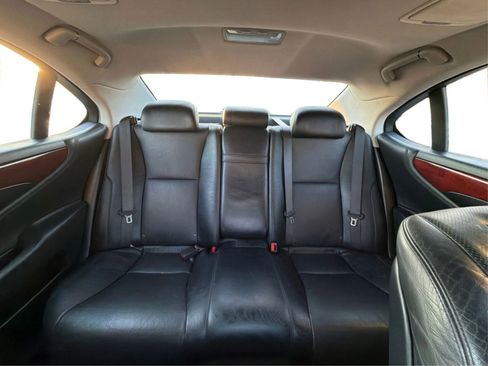 Used 2008 Lexus LS 460 w/ Comfort Pkg image 20