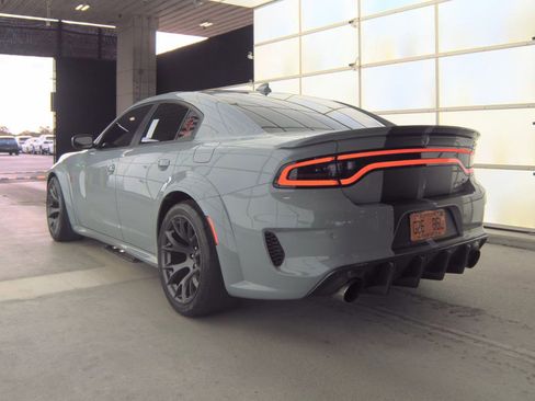 Used 2022 Dodge Charger SRT Hellcat w/ Harman/Kardon Audio Group image 9