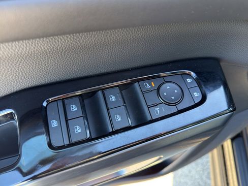 New 2026 Nissan Pathfinder SL w/ SL Premium Package image 10