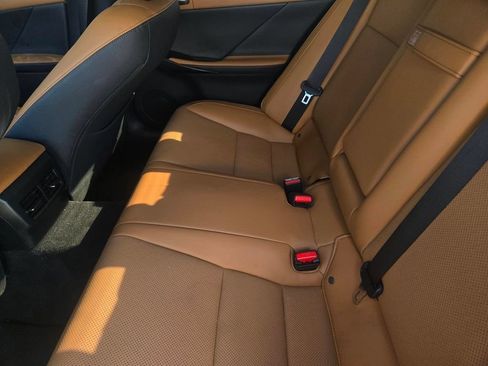 Used 2025 Lexus IS 300 F Sport RWD image 6