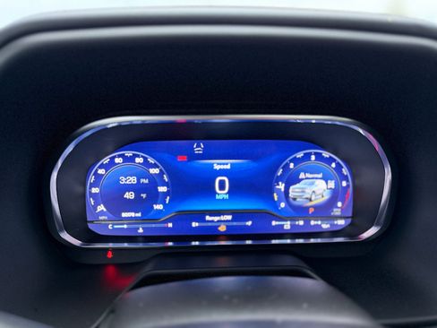 Used 2023 Chevrolet Tahoe RST w/ Luxury Package image 11