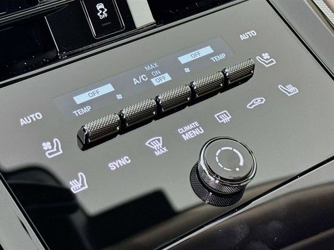 New 2026 Porsche Panamera 4 image 21