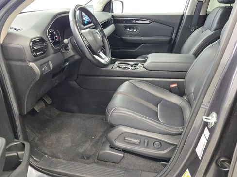 Used 2025 Honda Pilot Touring image 27