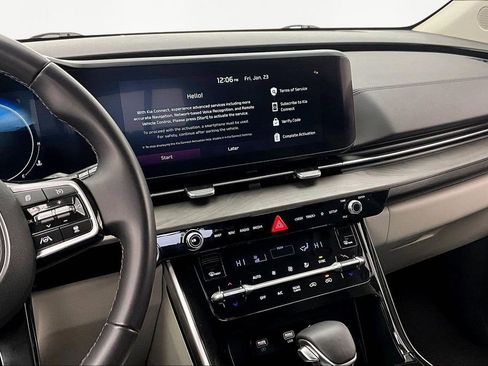 Used 2024 Kia Carnival SX image 6