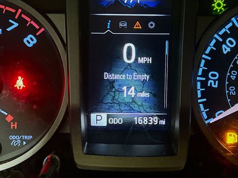 Used 2023 Toyota Tacoma TRD Off-Road w/ Black Out Package (TMS) AWD/4WD image 8