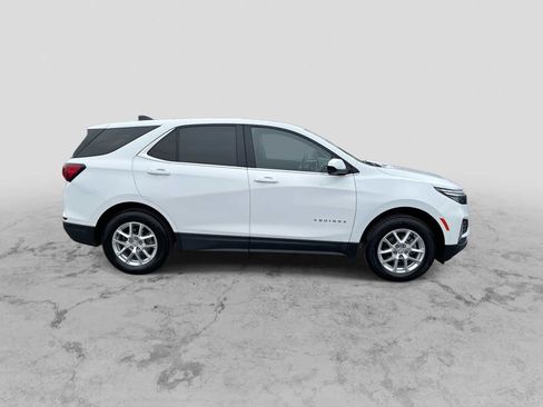 Used 2024 Chevrolet Equinox LT image 9