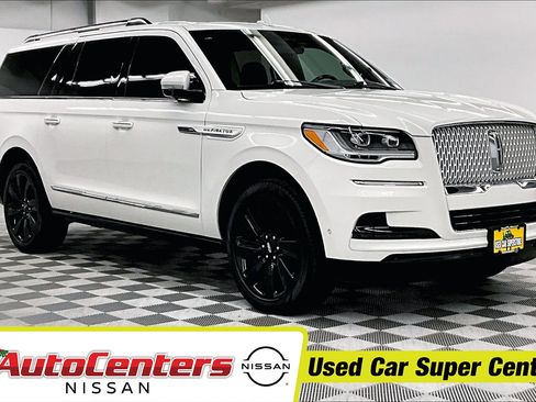 Used 2023 Lincoln Navigator L Reserve w/ Equipment Group 201A AWD/4WD image 2