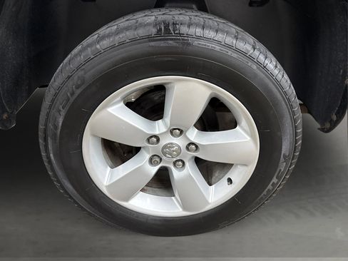 Used 2015 RAM 1500 Express AWD/4WD image 14