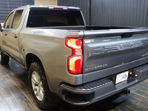 Used 2021 Chevrolet Silverado 1500 Custom AWD/4WD image 3