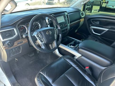 Used 2017 Nissan Titan SL AWD/4WD image 26