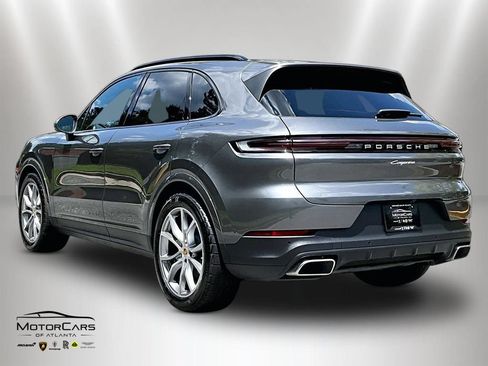 Used 2026 Porsche Cayenne AWD/4WD image 10