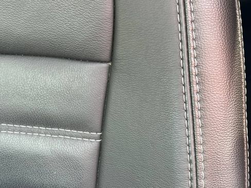 Used 2017 Ford Escape SE w/ SE Leather Comfort Package FWD image 13