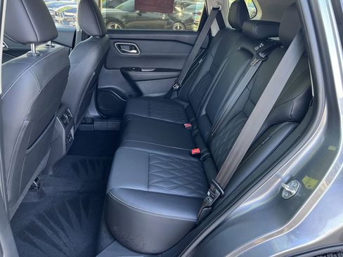 Certified 2024 Nissan Rogue Platinum w/ Platinum Premium Package FWD image 23