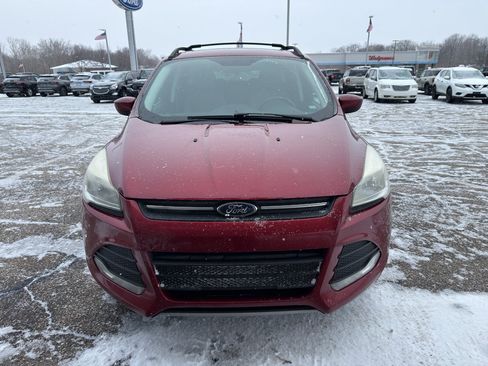 Used 2016 Ford Escape SE w/ Equipment Group 201A image 1