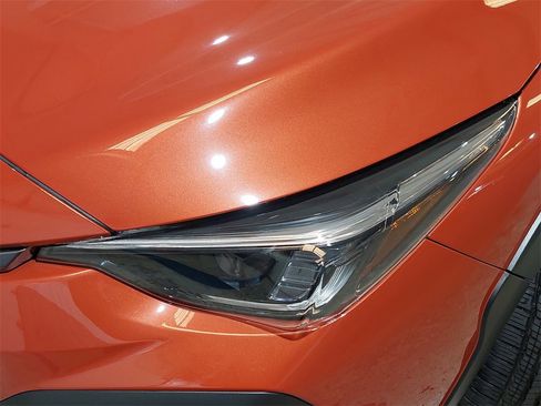 Certified 2025 Subaru Crosstrek 2.5i Limited w/ Crosstrek Mirror Package image 30