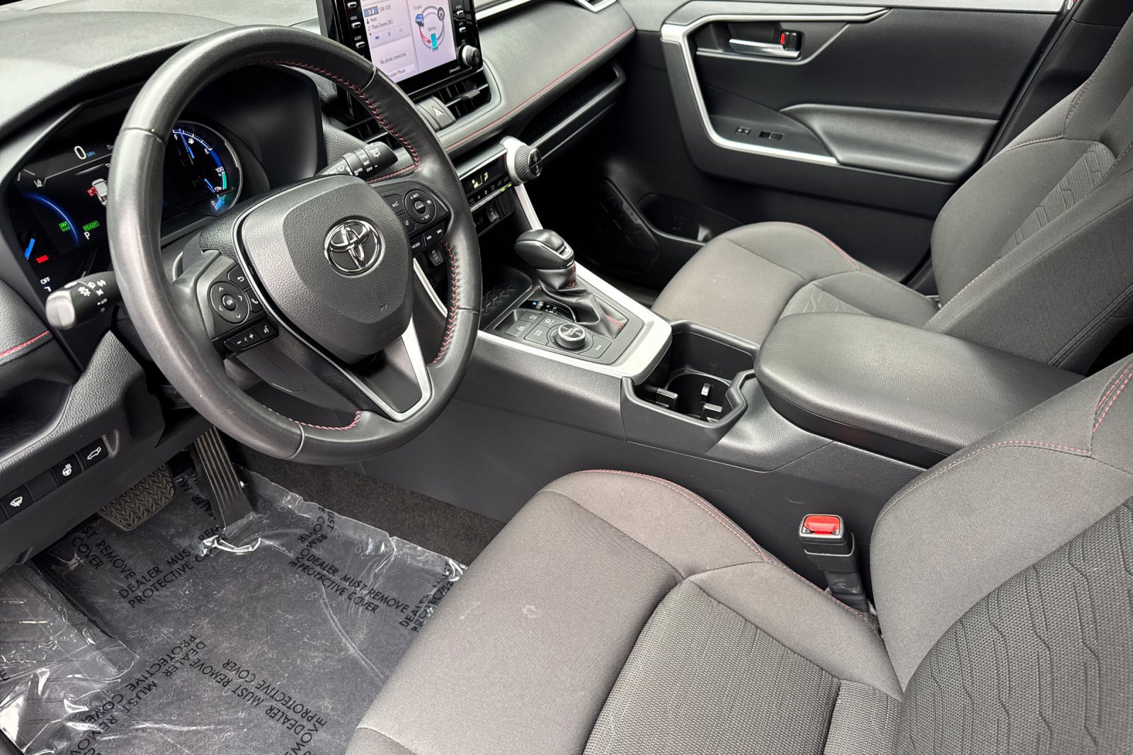 Used 2022 Toyota RAV4 SE w/ Weather & Moonroof Package AWD/4WD image 11