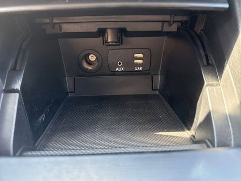 Used 2017 Subaru Outback 2.5i Limited image 28