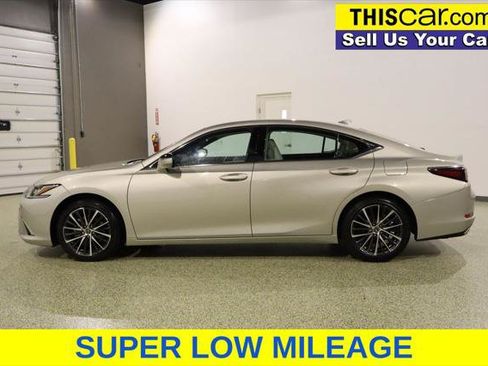 Used 2024 Lexus ES 350 w/ Premium Package FWD image 5