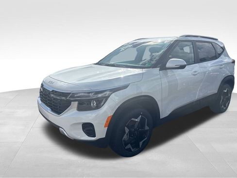 Used 2024 Kia Seltos SX image 11