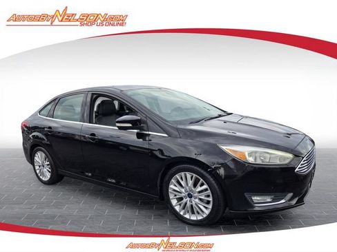 Used 2017 Ford Focus Titanium FWD image 1