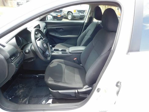 Used 2024 Nissan Sentra S FWD image 6