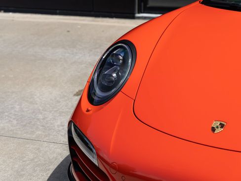 Certified 2016 Porsche 911 Turbo S AWD/4WD image 24
