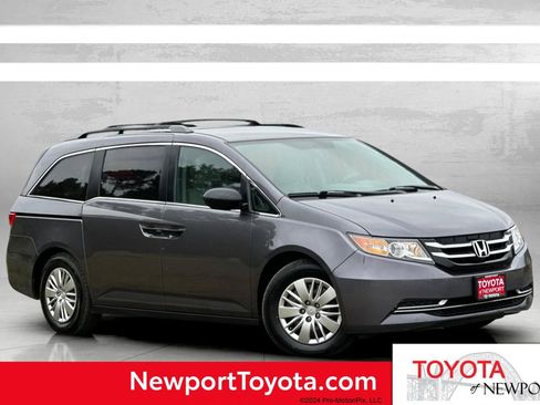 Used 2016 Honda Odyssey LX image 1