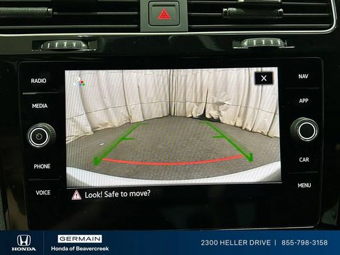 Used 2021 Volkswagen GTI SE FWD image 23